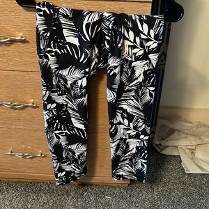 Women’s Athletic Leggings